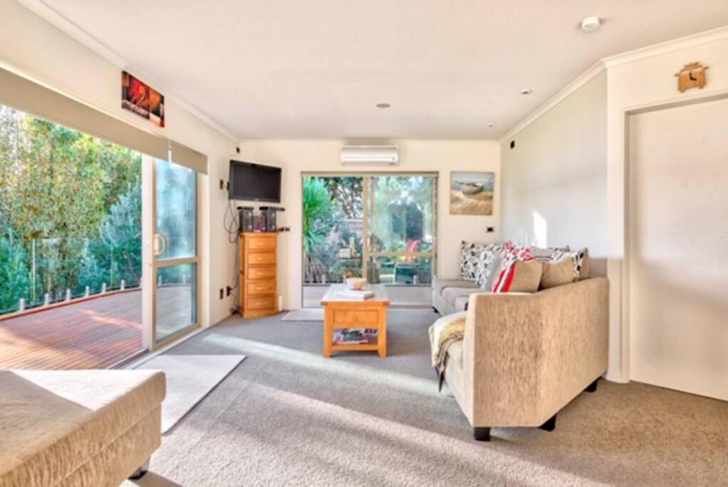 The Bach Wai Rua A Waterfront Home オポノニ エクステリア 写真