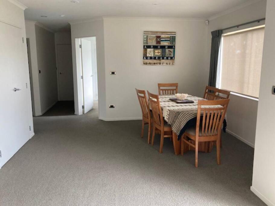 The Bach Wai Rua A Waterfront Home オポノニ エクステリア 写真